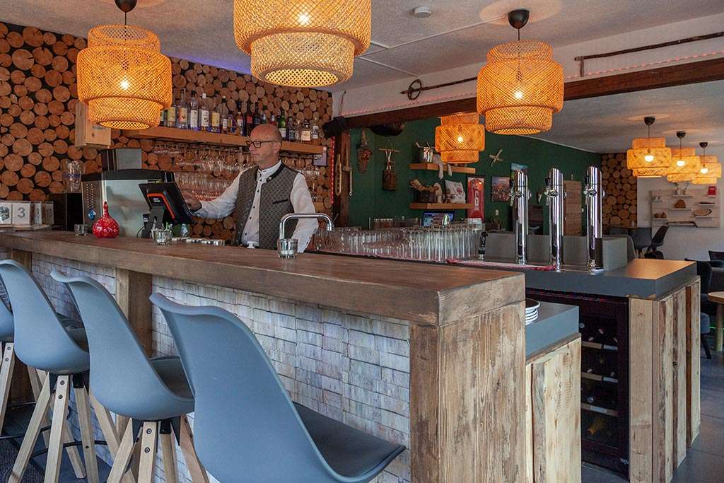 Wirt Andre in The Lounge